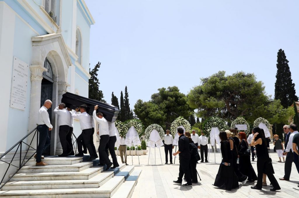 Δέσποινα Στυλιανοπούλου: Συγκίνηση στο τελευταίο αντίο