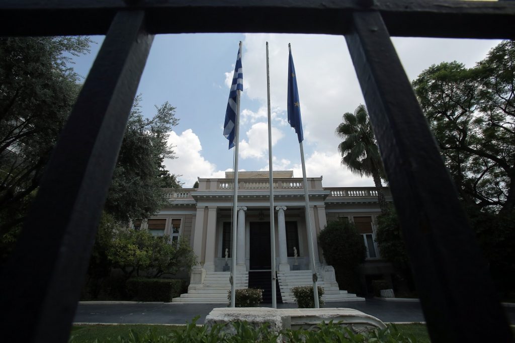 Ανασχηματισμός: Ανακοινώνεται στις 11:30 – Λιβάνιος στο Εσωτερικών, Θεοδωρικάκος στο Ανάπτυξης, Κεραμέως στο Εργασίας, Τσιάρας στο Γεωργίας