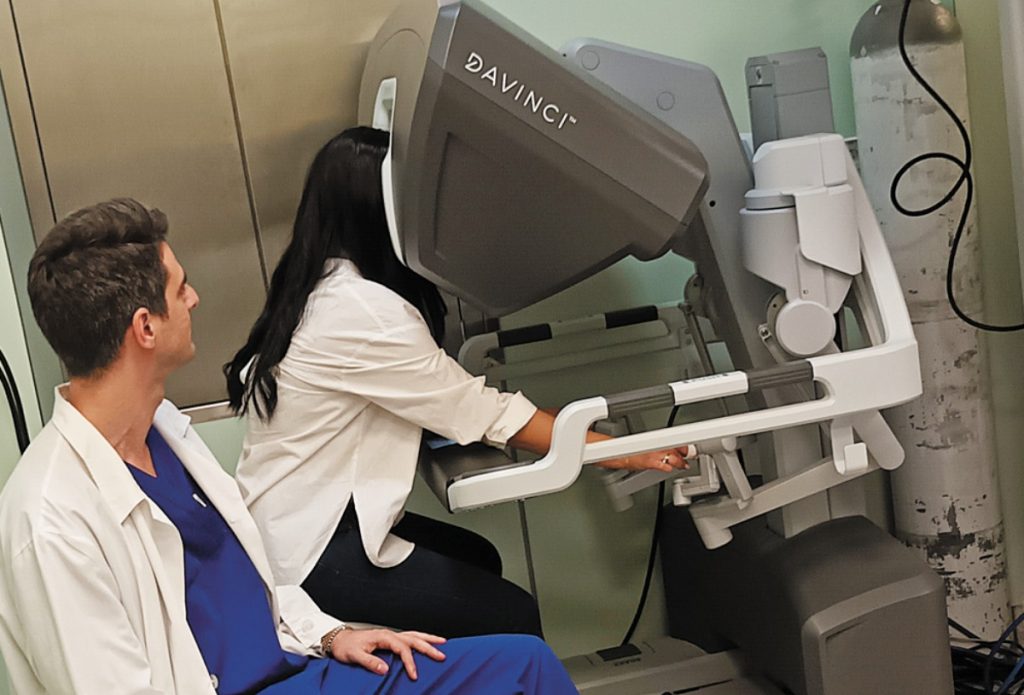 Ο χειρουργός μου το ρομπότ: Τα μυστικά της εκπαίδευσης στο Αρεταίειο