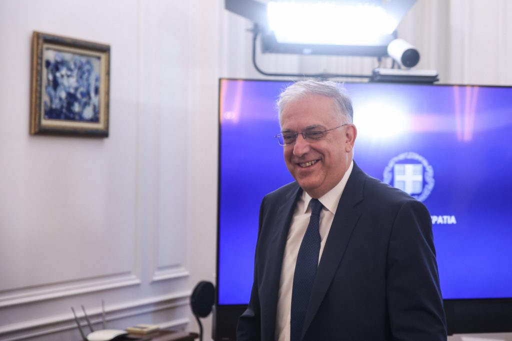 Θεοδωρικάκος: Ο ΣΥΡΙΖΑ αναπαράγει ψέματα και αθλιότητες