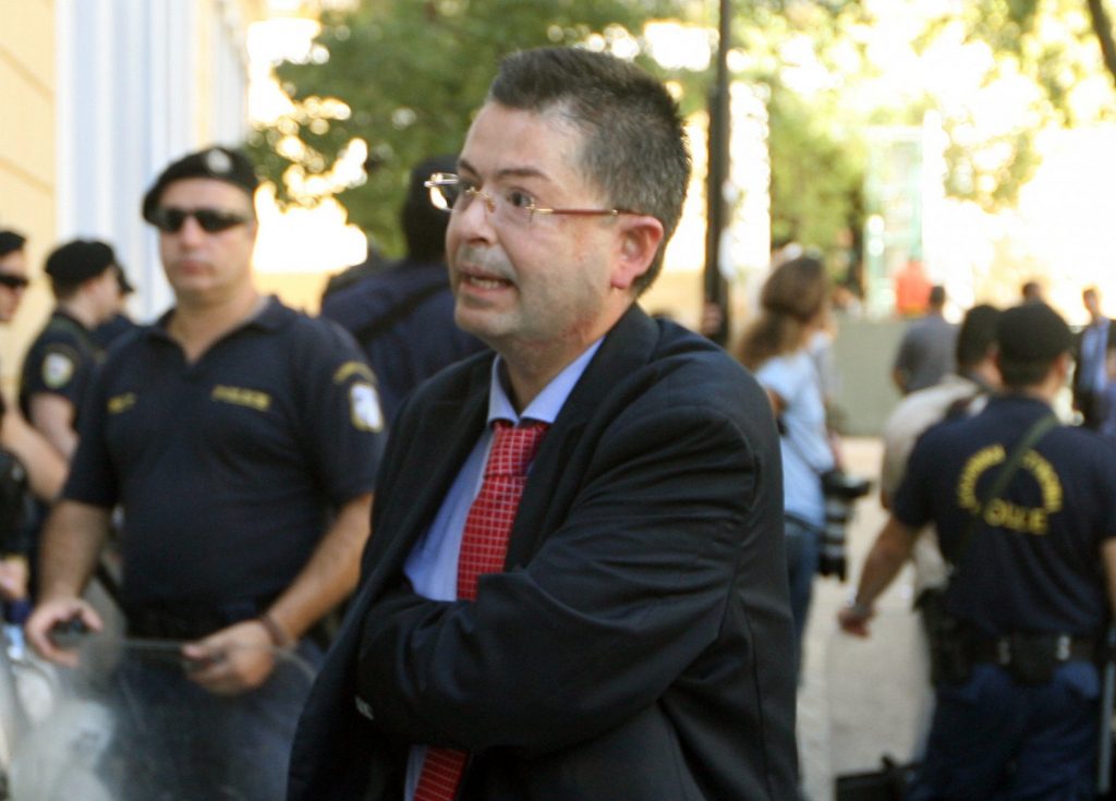 Ελληνική Λύση: Ποιος είναι ο Παύλος Σαράκης που διεγράφη – Καρφιά για Βελόπουλο