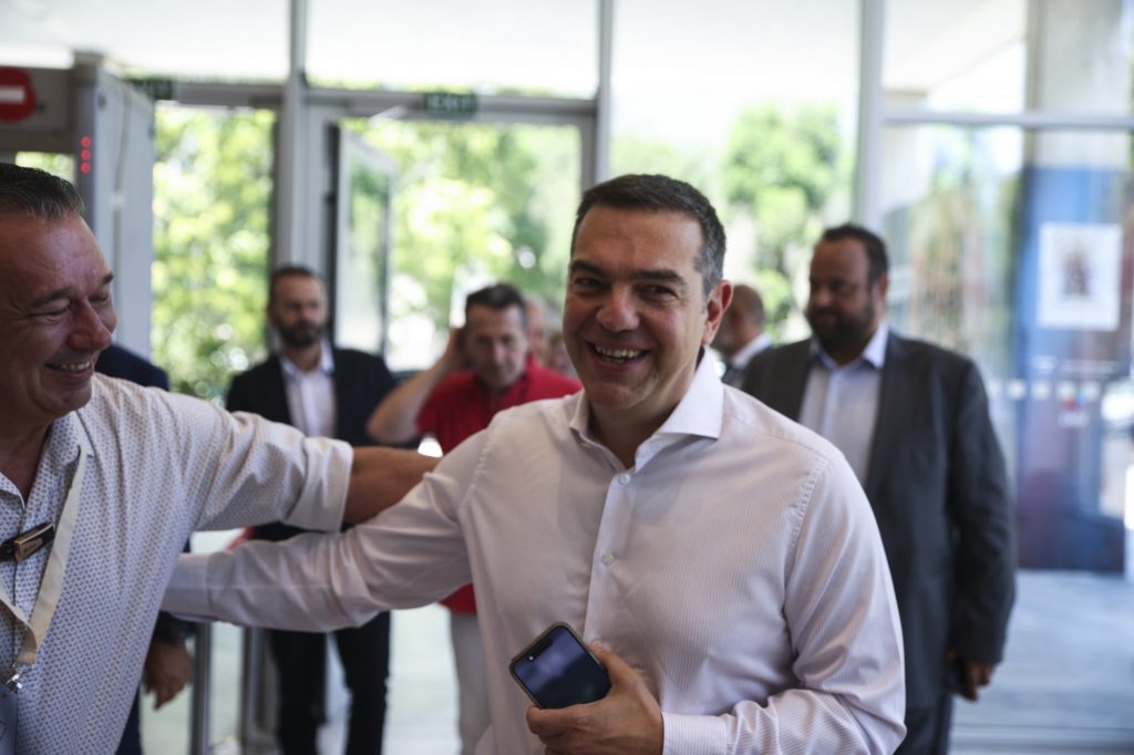 Κεντροαριστερά: Τα βλέμματα στραμμένα στον Τσίπρα – Οι κινήσεις στο παρασκήνιο