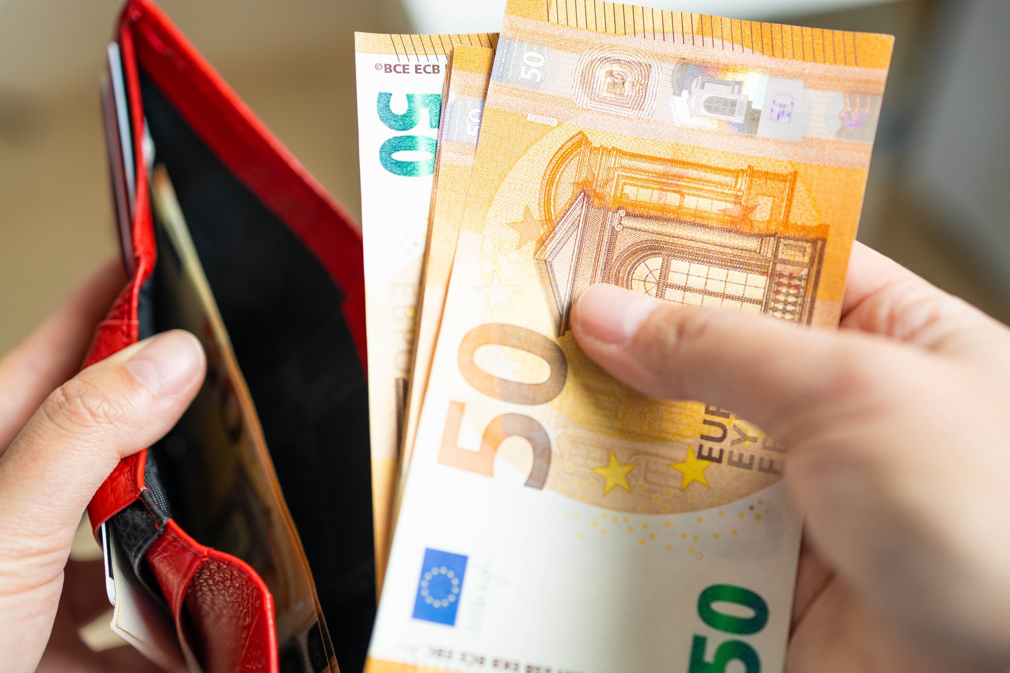 Οι πληρωμές από e-ΕΦΚΑ και ΔΥΠΑ έως τις 5 Ιουλίου -Τα ποσά – Οι δικαιούχοι
