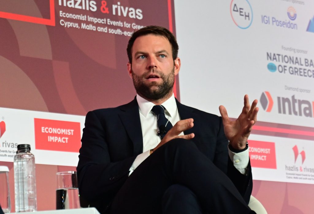 Κασσελάκης στον Εconomist: Είναι το ΠαΣοΚ προοδευτικό κόμμα;