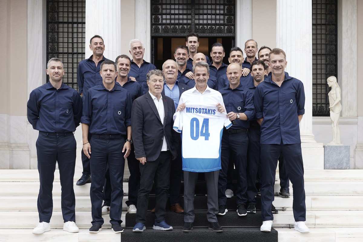 Euro 2004: Οι πρωταγωνιστές του άθλου της Πορτογαλίας στον Κυριάκο Μητσοτάκη