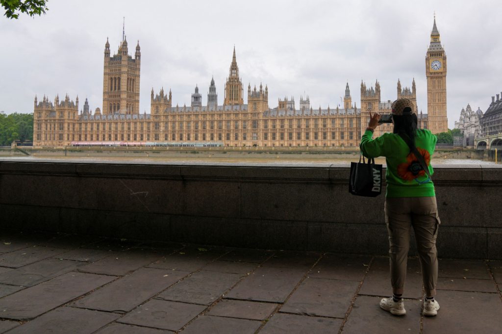 Βρετανικές εκλογές: Οι «Τσάρλιδες» και οι Συντηρητικοί