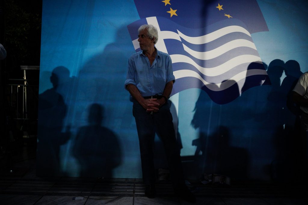 Δημοσκόπηση Metron Analysis: Πως βλέπουν οι πολίτες την αναταραχή σε ΝΔ,ΣΥΡΙΖΑ,ΠαΣοΚ