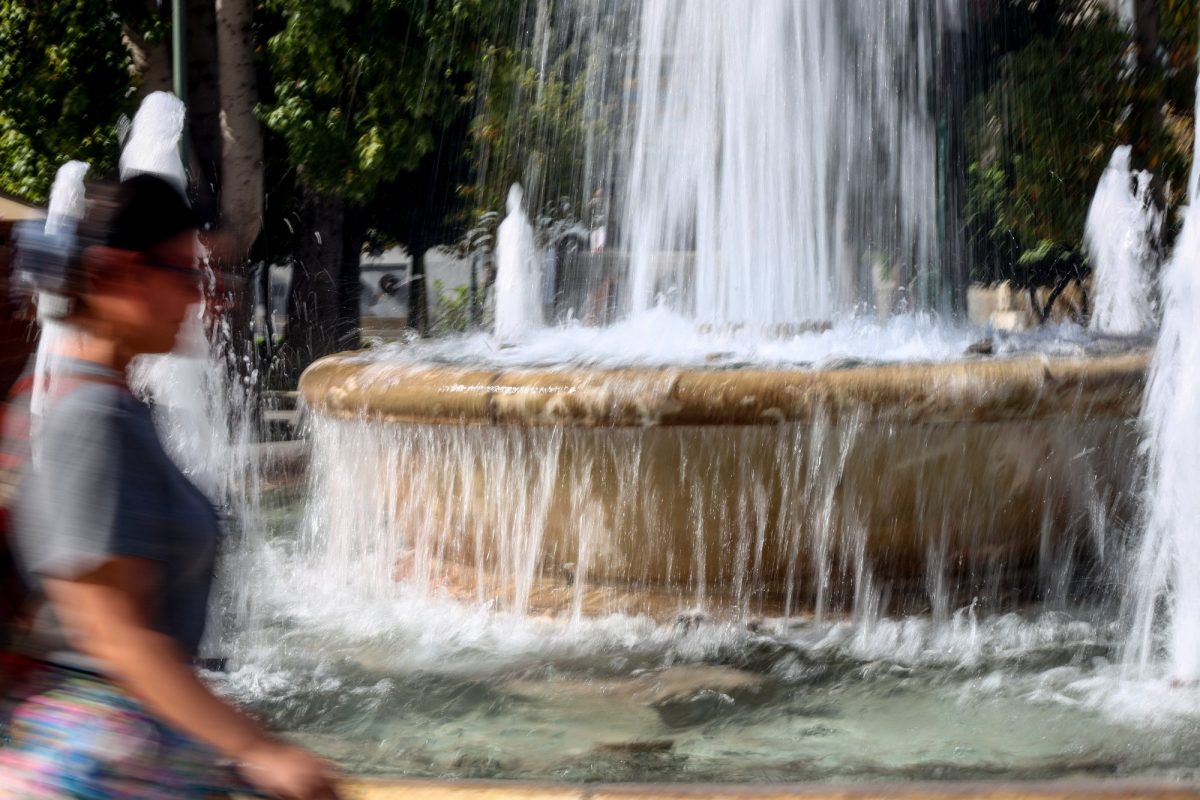 Καιρός: Καύσωνας διαρκείας με 40άρια – Στο κόκκινο η Κρήτη