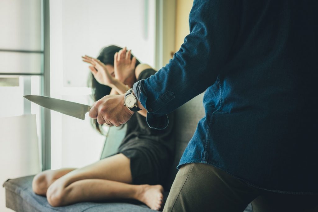 Πειραιάς: Συνελήφθη 16χρονη που τραυμάτισε με αιχμηρό αντικείμενο 19χρονη