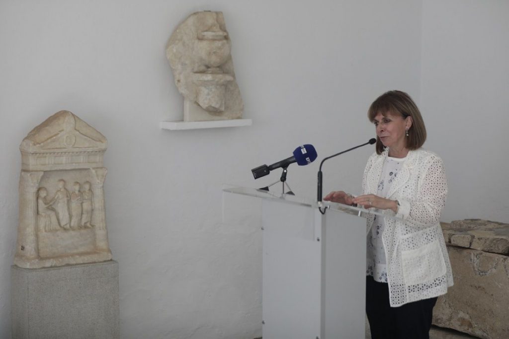 Κατερίνα Σακελλαροπούλου