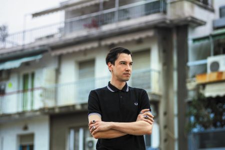 Θάνος Παπακωνσταντίνου: «Εγώ αντιλαμβάνομαι τον κόσμο σαν βία»