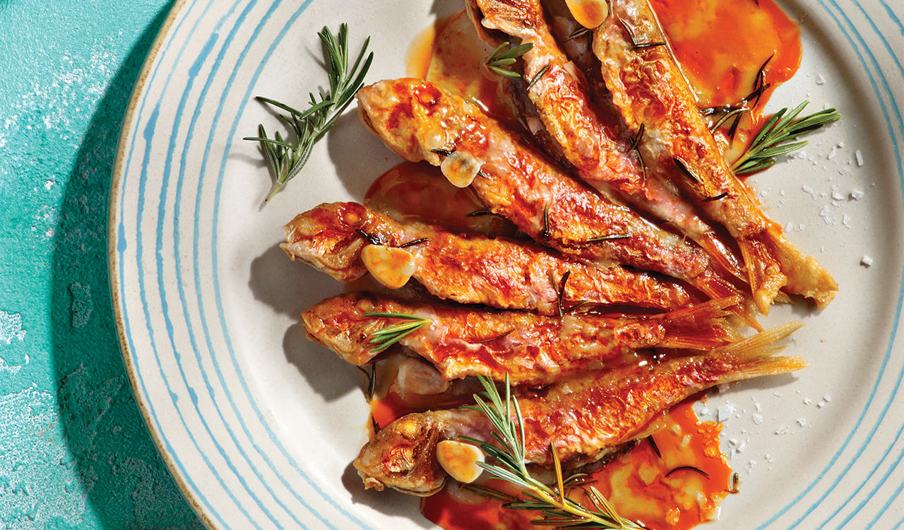 Ψαράκια σαβόρο με άρωμα Λευκάδας