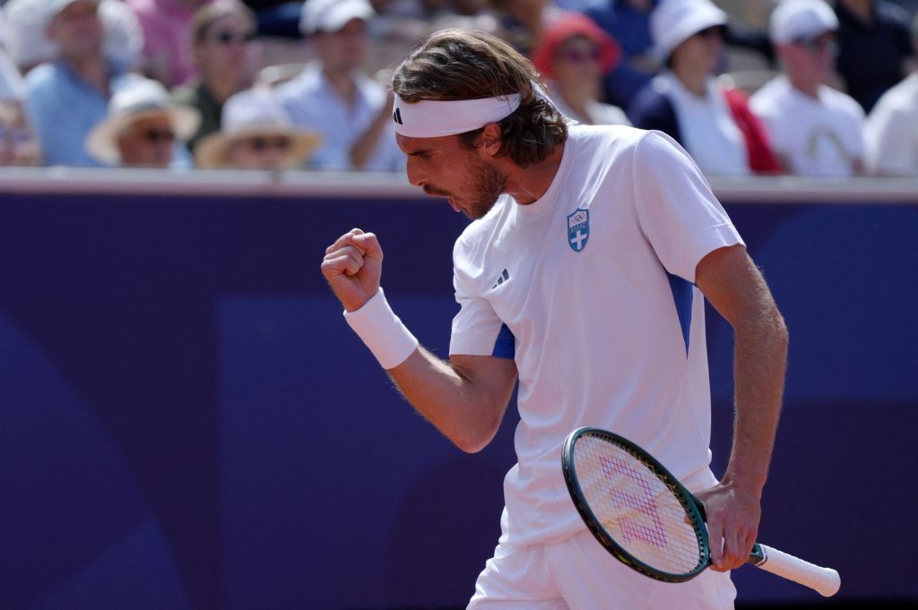 Ολυμπιακοί Αγώνες: Ο Στέφανος Τσιτσιπάς άργησε, αλλά προκρίθηκε