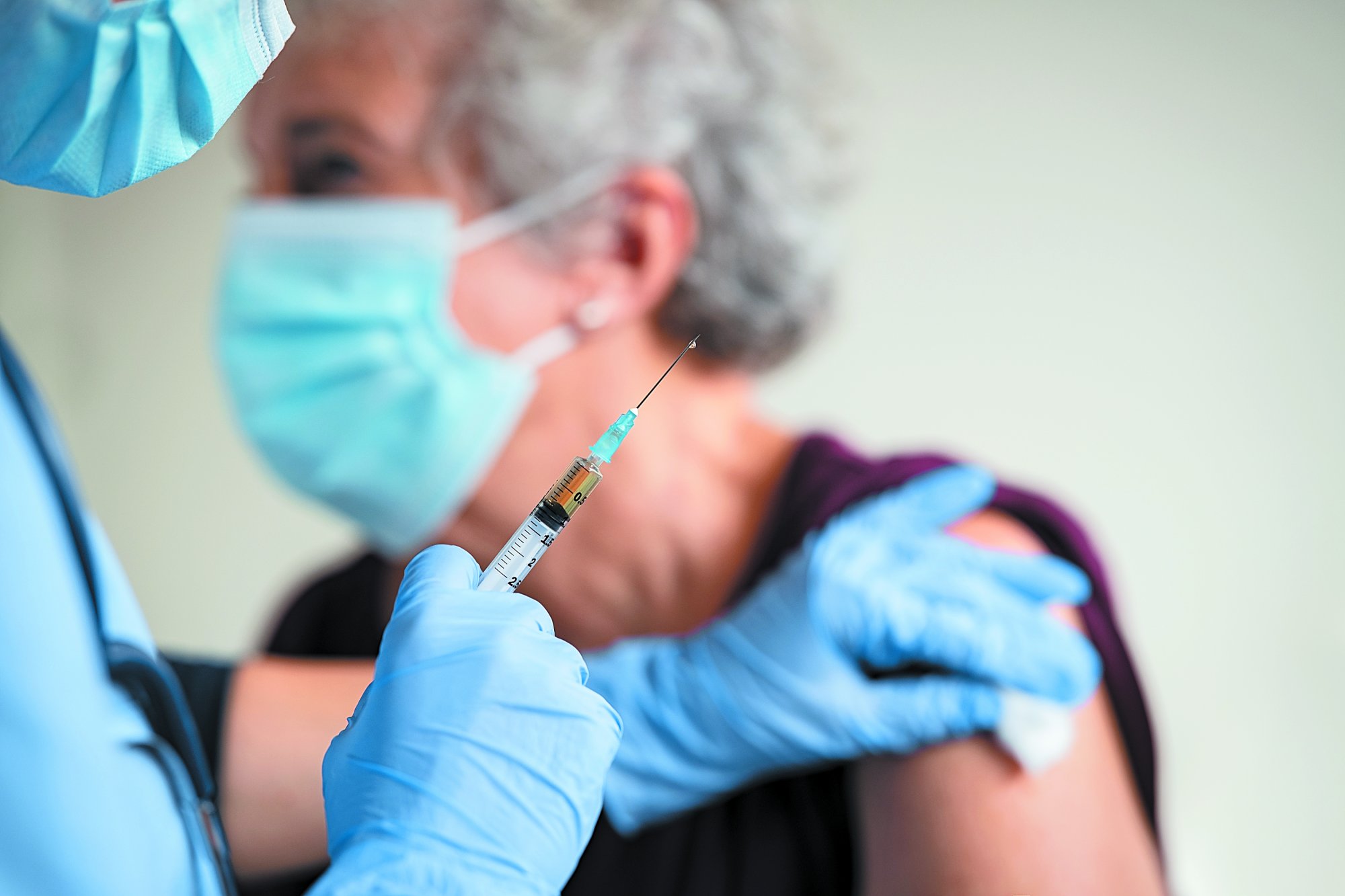 Κορωνοϊός: Πόσο μεταδοτική είναι η μετάλλαξη FLiRT