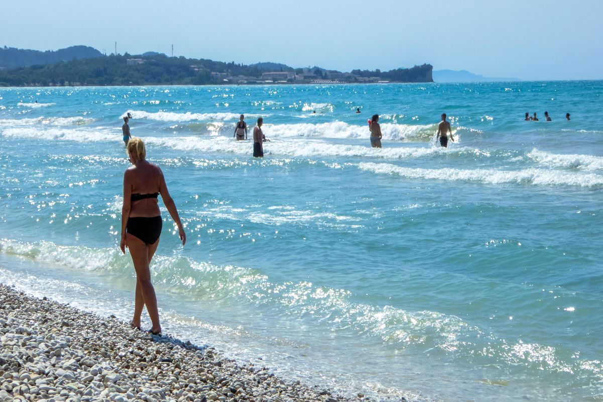 Καιρός: Νέο κύμα ζέστης τον Αύγουστο – Ο γρίφος της διάρκειας και τα τελευταία δεδομένα