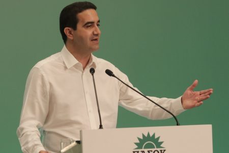Κατρίνης: «Ο Μητσοτάκης μιλάει για την ακρίβεια σαν επισκέπτης και σχολιαστής»
