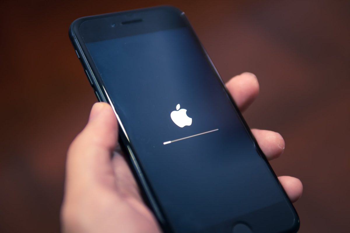 Apple: Σχεδιάζεται στις ΗΠΑ και κατασκευάζεται στην Κίνα Apple: Σχεδιάζεται στις ΗΠΑ και κατασκευάζεται στην Κίνα