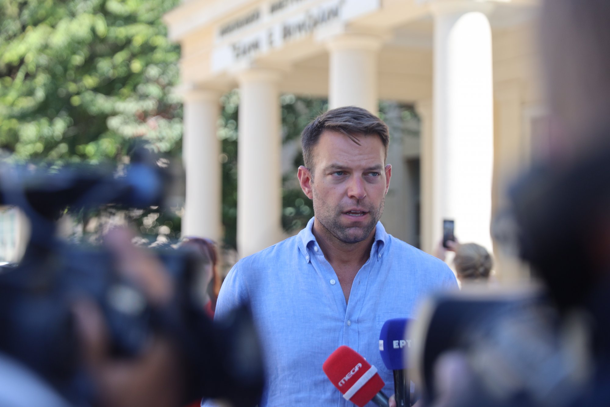 Κασσελάκης για Ηλιόπουλο: Τον ευχαριστώ για την προσφορά του, κόσμησε το Κοινοβούλιο Κασσελάκης για Ηλιόπουλο: Τον ευχαριστώ για την προσφορά του, κόσμησε το Κοινοβούλιο