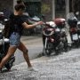 Καιρός δύο ταχυτήτων με πτώση θερμοκρασίας και βροχές – Η πρόγνωση Κολυδά