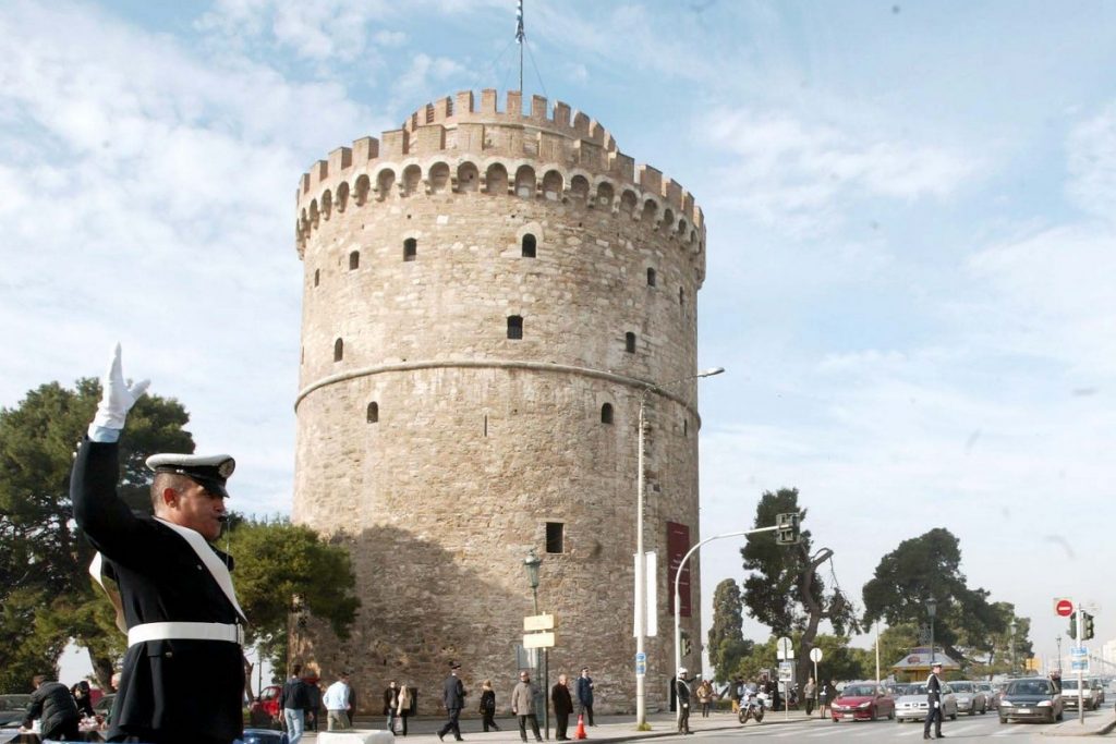 ΔΕΘ: Οδηγός παρέσυρε και τραυμάτισε τροχονόμο στη Θεσσαλονίκη