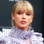 Taylor Swift: Δωρεά ύψους 1 εκατ. δολαρίων στη Feeding America
