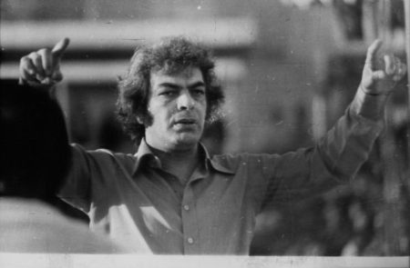 Μάνος Λοΐζος: Πώς τον αποχαιρέτησαν σπουδαίοι καλλιτέχνες