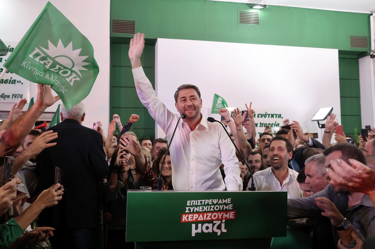 ΠαΣοΚ: Τηλεφώνημα Ανδρουλάκη σε Διαμαντοπούλου, το ραντεβού με Γερουλάνο ΠαΣοΚ: Τηλεφώνημα Ανδρουλάκη σε Διαμαντοπούλου, το ραντεβού με Γερουλάνο