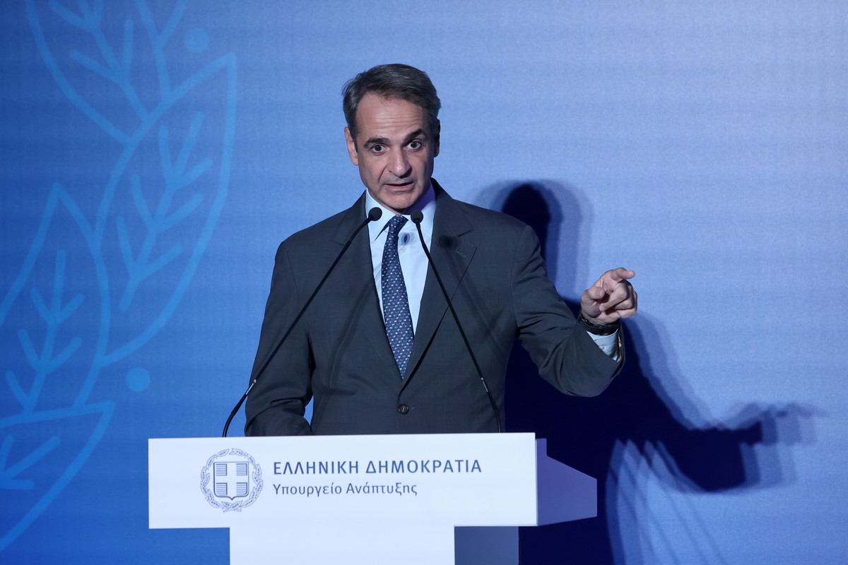 Μητσοτάκης: «Μη αναστρέψιμη η πορεία ανάκαμψης της εθνικής οικονομίας» Μητσοτάκης: «Μη αναστρέψιμη η πορεία ανάκαμψης της εθνικής οικονομίας»