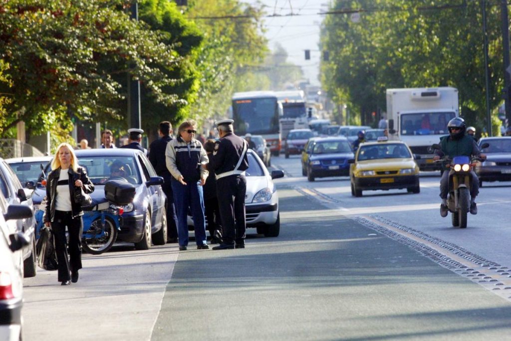Μπαίνουν 388 κάμερες στα φανάρια της Αττικής – Σε ποιους δρόμους