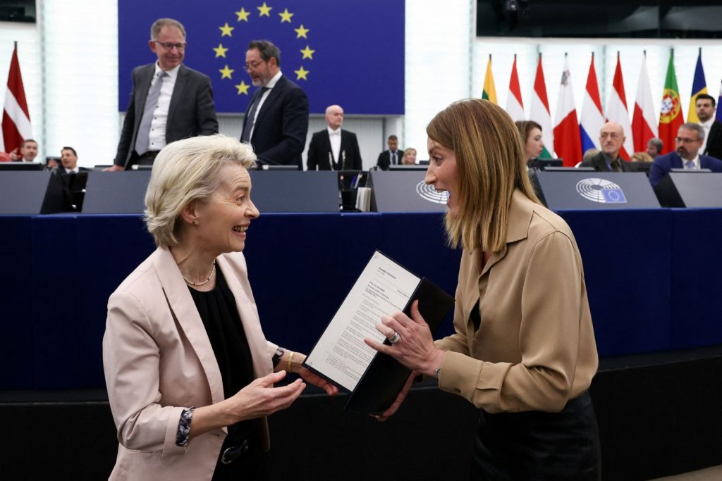 Ευρωπαϊκό Κοινοβούλιο: Με επιπλέον 10 δισ. ευρώ εγκρίθηκε ο κοινοτικός προϋπολογισμός