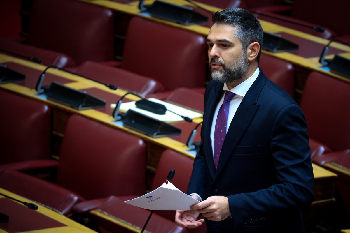 ΣΥΡΙΖΑ: Ανεξαρτητοποιείται ο Σαρακιώτης – Την Πέμπτη το ανακοινώνει στη Βουλή ΣΥΡΙΖΑ: Ανεξαρτητοποιείται ο Σαρακιώτης – Την Πέμπτη το ανακοινώνει στη Βουλή