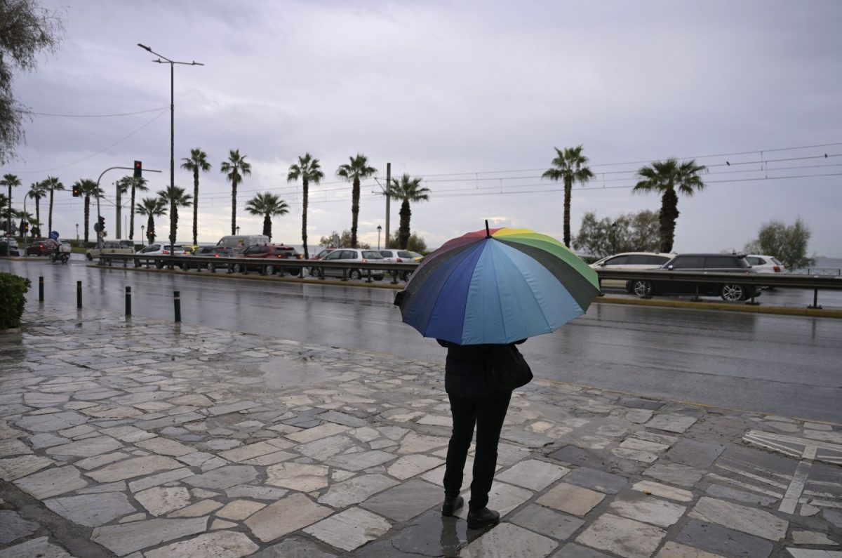 Καιρός: Έρχεται σοβαρή κακοκαιρία – Καταιγίδες και θυελλώδεις άνεμοι το τριήμερο