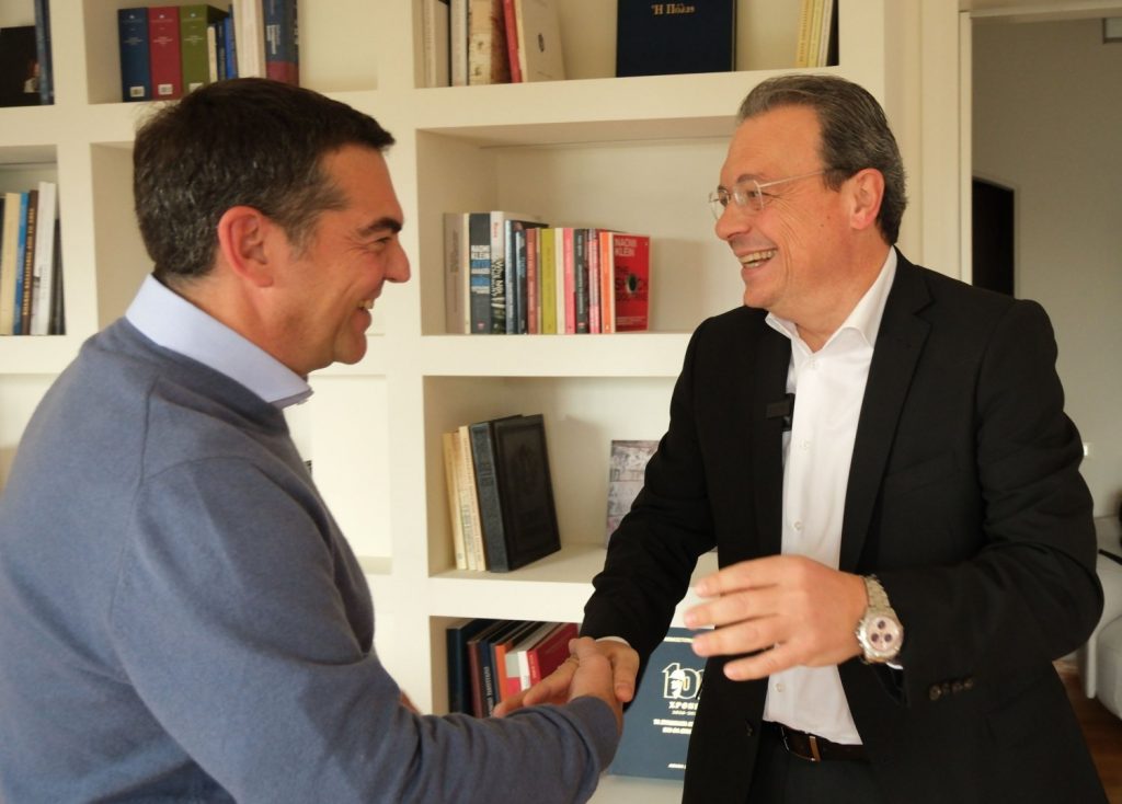 Φάμελλος: Η συνάντηση με τον Τσίπρα και η ερώτηση σε Μητσοτάκη