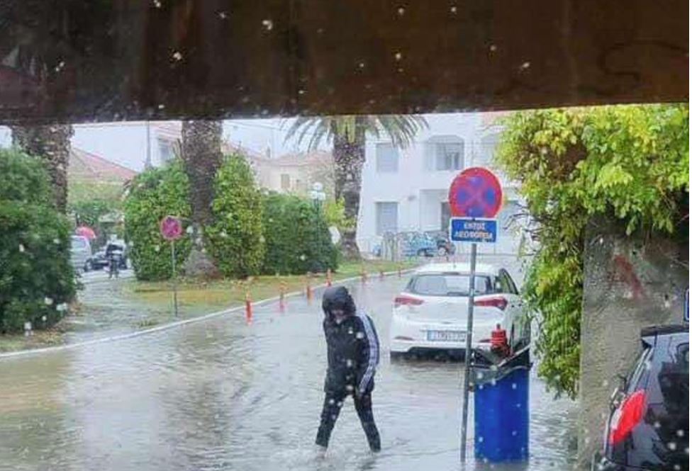 Κακοκαιρία Bora: Ακατάλληλο για πόση το νερό της Λήμνου – Υπερχείλισαν τα ποτάμια