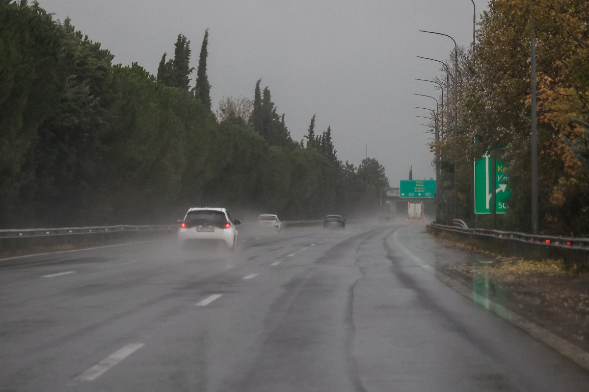 Κακοκαιρία: Δύο διαδοχικά κύματα – Πότε και πού «χτυπάνε»