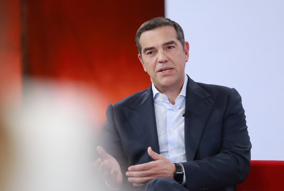 Ο Τσίπρας, η αντιπολίτευση στη ΝΔ και τα μηνύματα που εκπέμπει κάθε φορά Ο Τσίπρας, η αντιπολίτευση στη ΝΔ και τα μηνύματα που εκπέμπει κάθε φορά