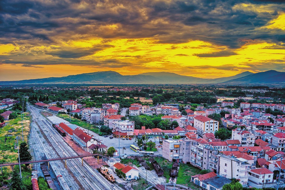 Θέλουμε να μείνουμε στον τόπο μας, αλλά…