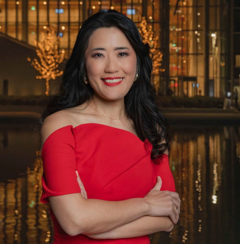 Αννα Σον: «Είμαι ήρεμη και ευτυχισμένη, σαν τη Μιμή!»