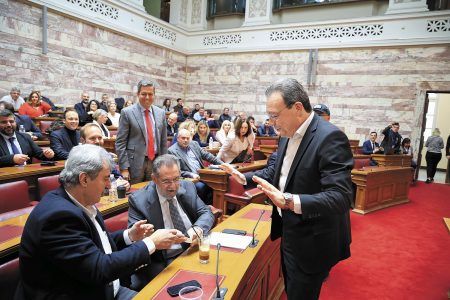 ΣΥΡΙΖΑ σε αποσύνθεση: Η οργισμένη απάντηση Πολάκη μετά τη διαγραφή από την ΚΟ