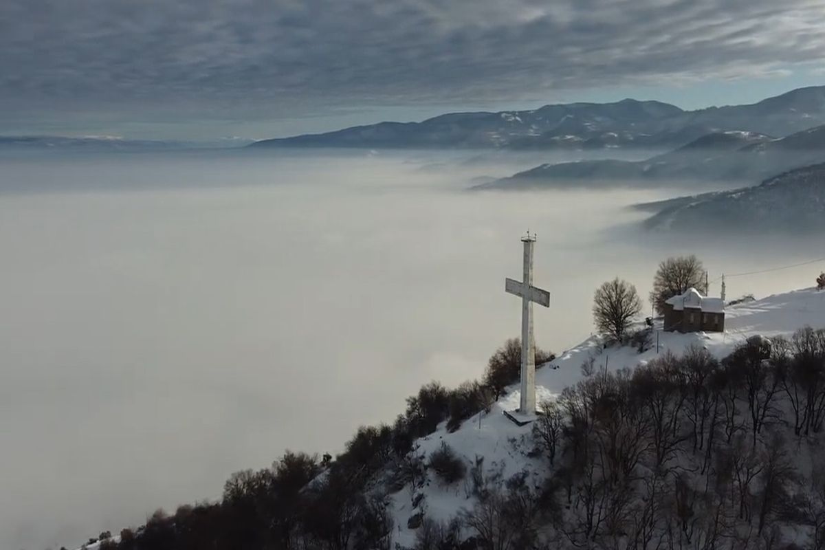 Φλώρινα: Τι είναι το σινιάκι που σκέπασε την πόλη (βίντεο)