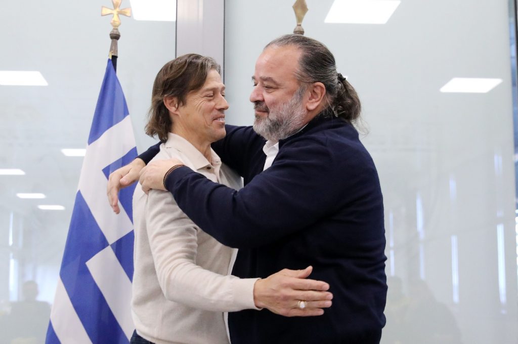 Αλμέιδα και ΑΕΚ δεν χωρίζουν προς το παρόν