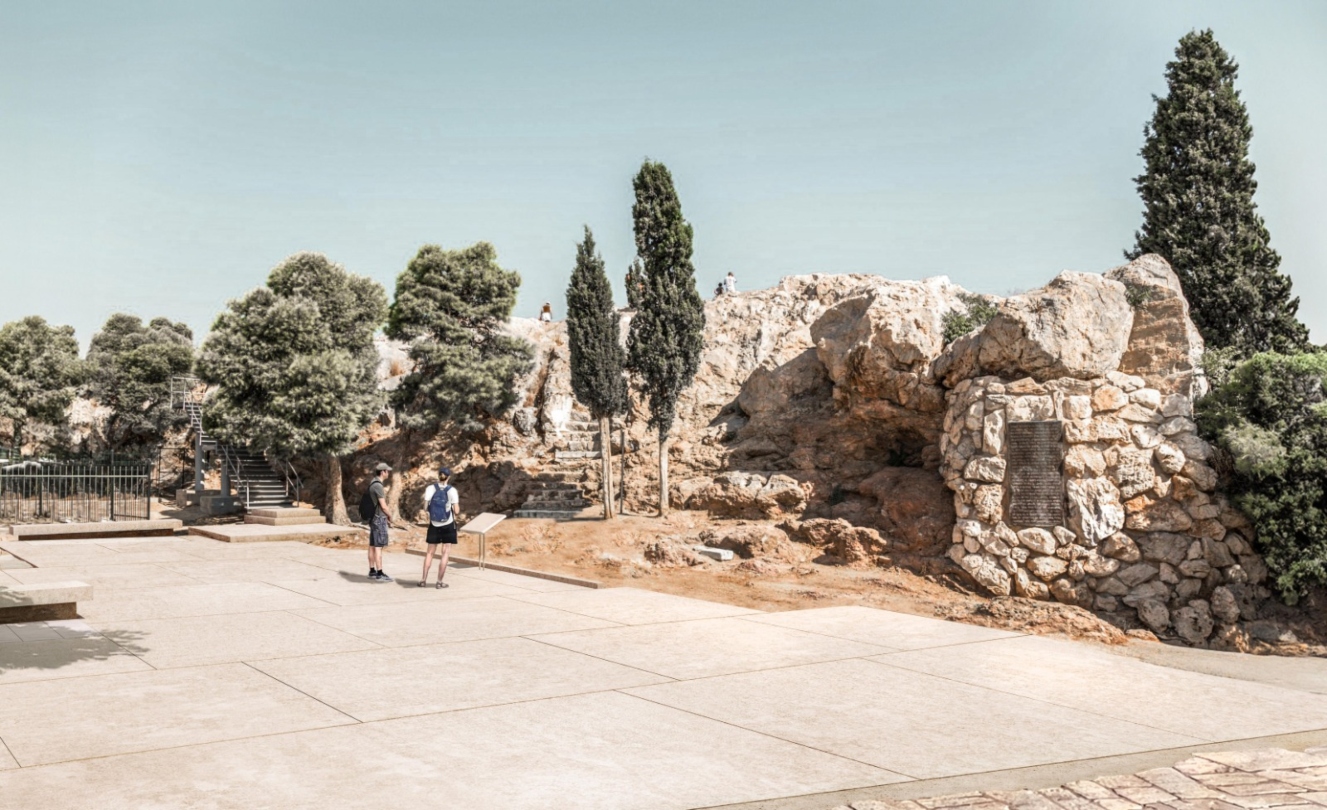 Ακρόπολη: Παραδίδεται το πωλητήριο