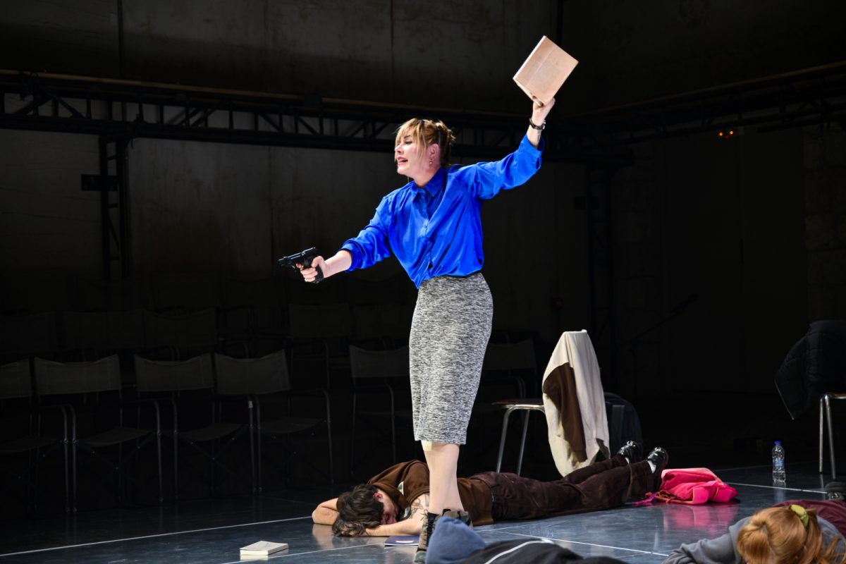 «Η μέρα της φούστας»: Ακραία διδασκαλία μετά όπλου