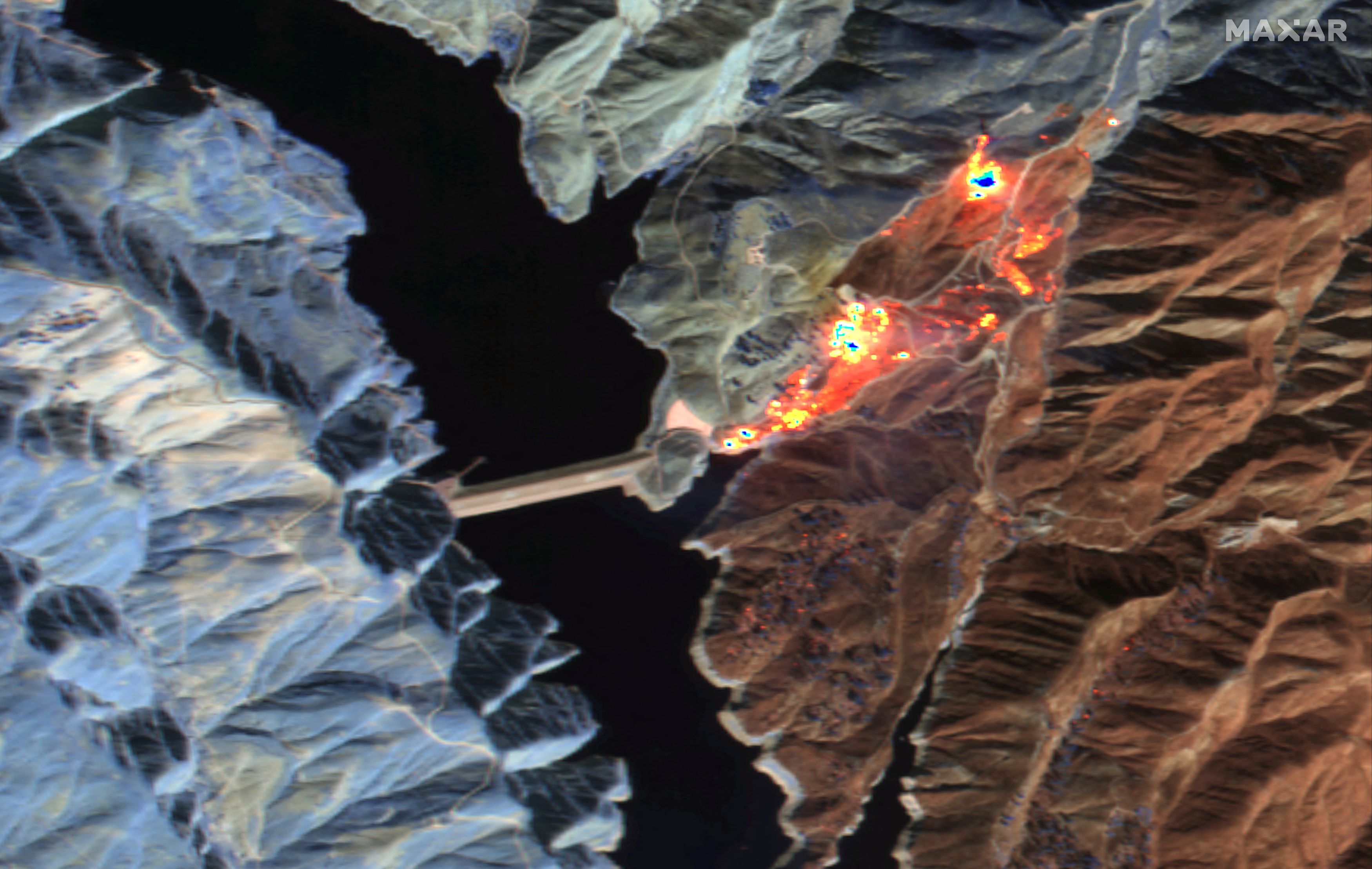 Λος Άντζελες: Συνεχίζεται ο πύρινος εφιάλτης στην Καλιφόρνια ενόψει της επίσκεψης Τραμπ