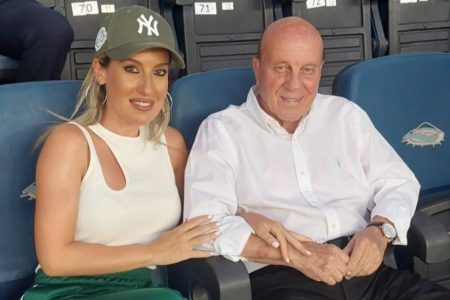 Μίμης Δομάζος: Τρίτη μέρα μάχης στη ΜΕΘ – Παραμένει κρίσιμη η κατάστασή του