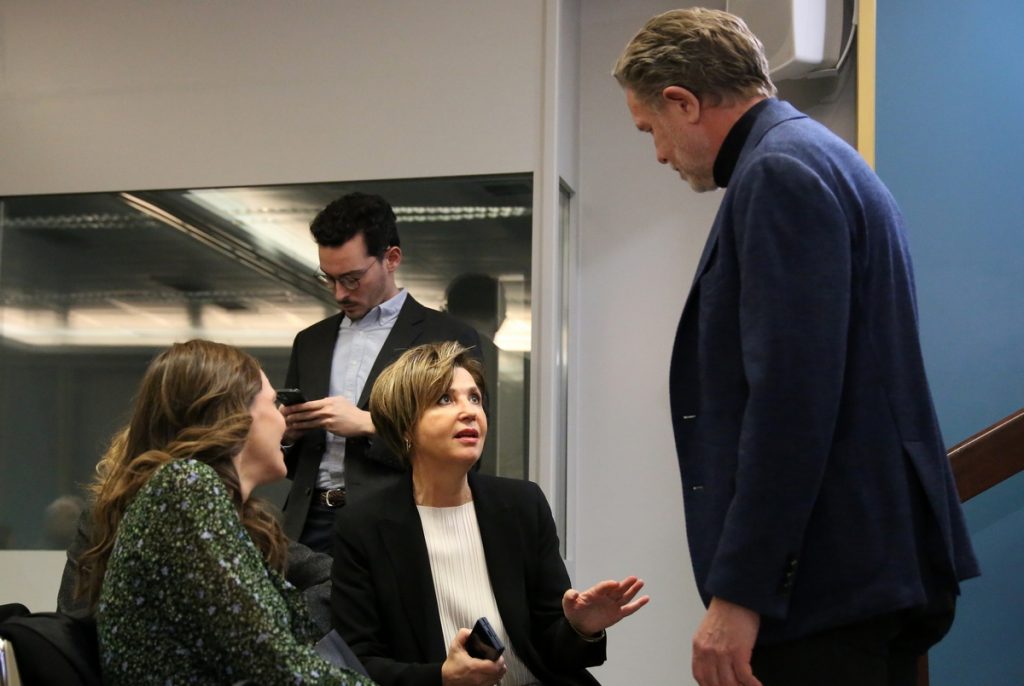 «Η κα. Γεροβασίλη φταίει» – Το επιτελικό κράτος του Κ. Μητσοτάκη, ο Γερουλάνος και η Αχτσιόγλου