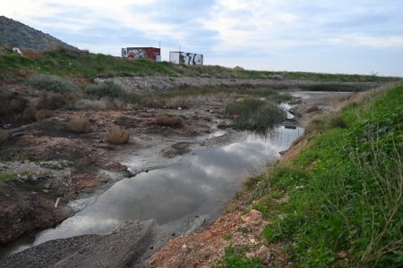 Αν. Αττική: Αυτοψία Χαρδαλιά στο ρέμα Κόρμπι – Επανεκκινεί το μεγάλο αντιπλημμυρικό έργο