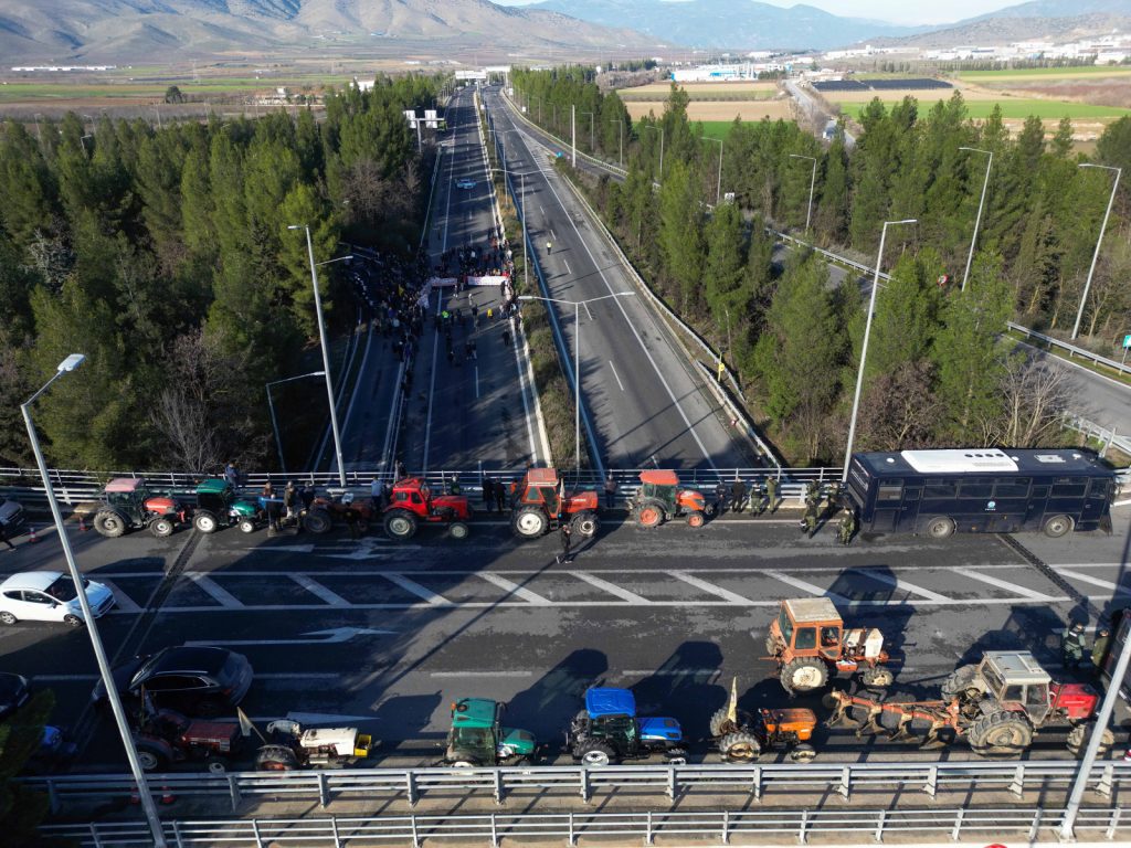 Αγρότες: «Ζεσταίνουν» τα τρακτέρ στην Κεντρική Μακεδονία