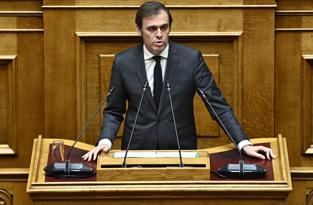 ΠαΣοΚ: Το παρασκήνιο της επικοινωνίας του Δημήτρη Μάντζου με τη Θεοδώρα Τζάκρη