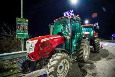 Αγρότες: Συμβολικός αποκλεισμός του δρόμου Λάρισας – Αγιάς